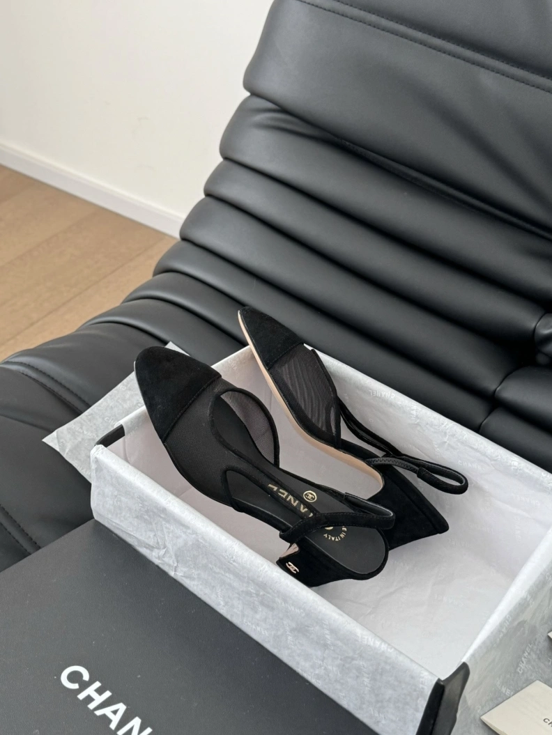 Efficient Chxnxl Sandals 120657