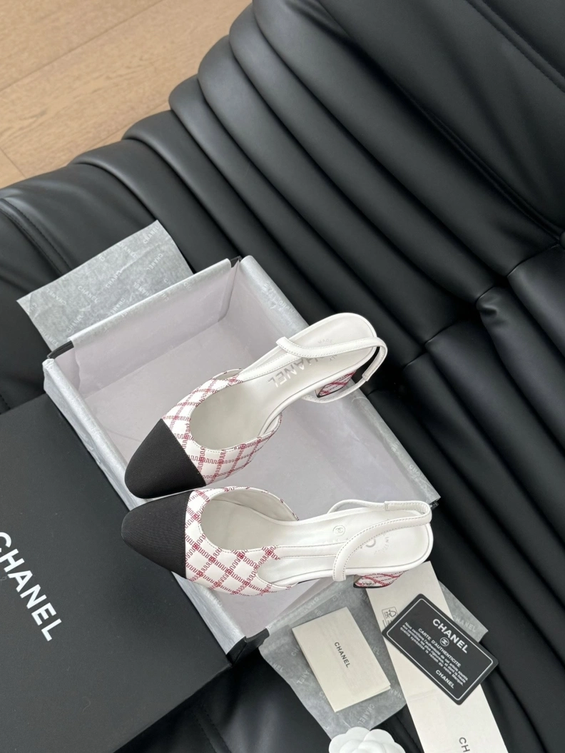 Comfortable Chxnxl Sandals 120658