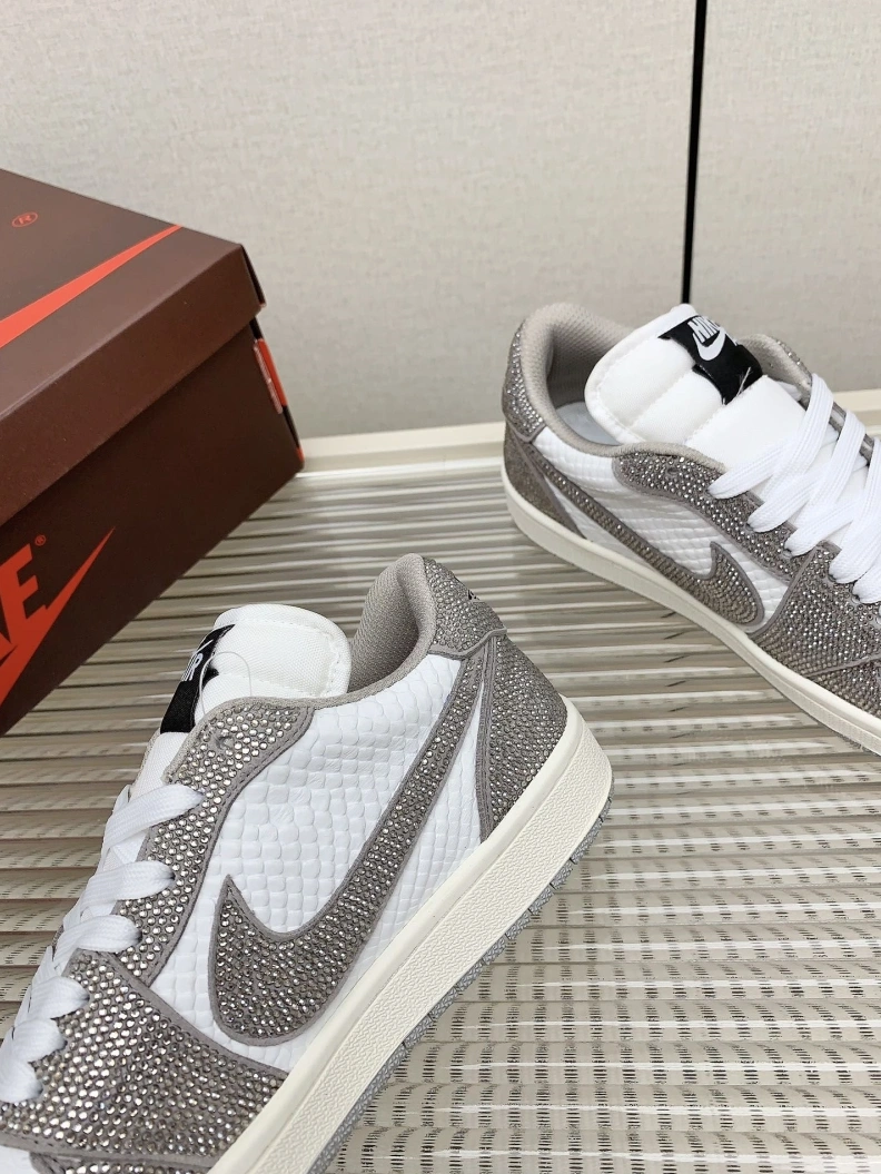 Refined Nxkx Sneakers 199021