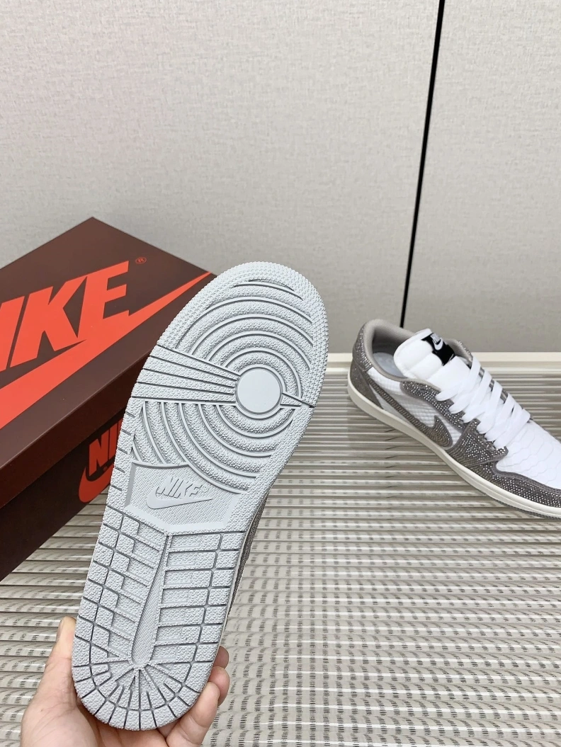 Refined Nxkx Sneakers 199021