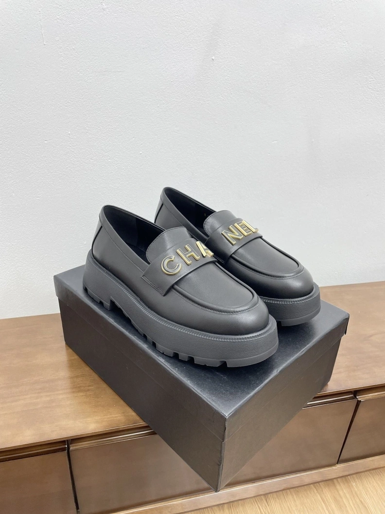 Fashionable Chxnxl Leather Shoes 120761