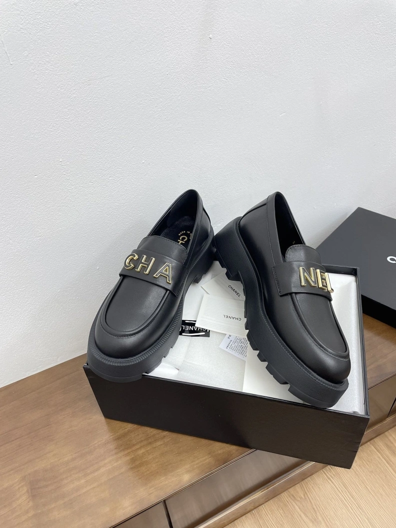 Fashionable Chxnxl Leather Shoes 120761