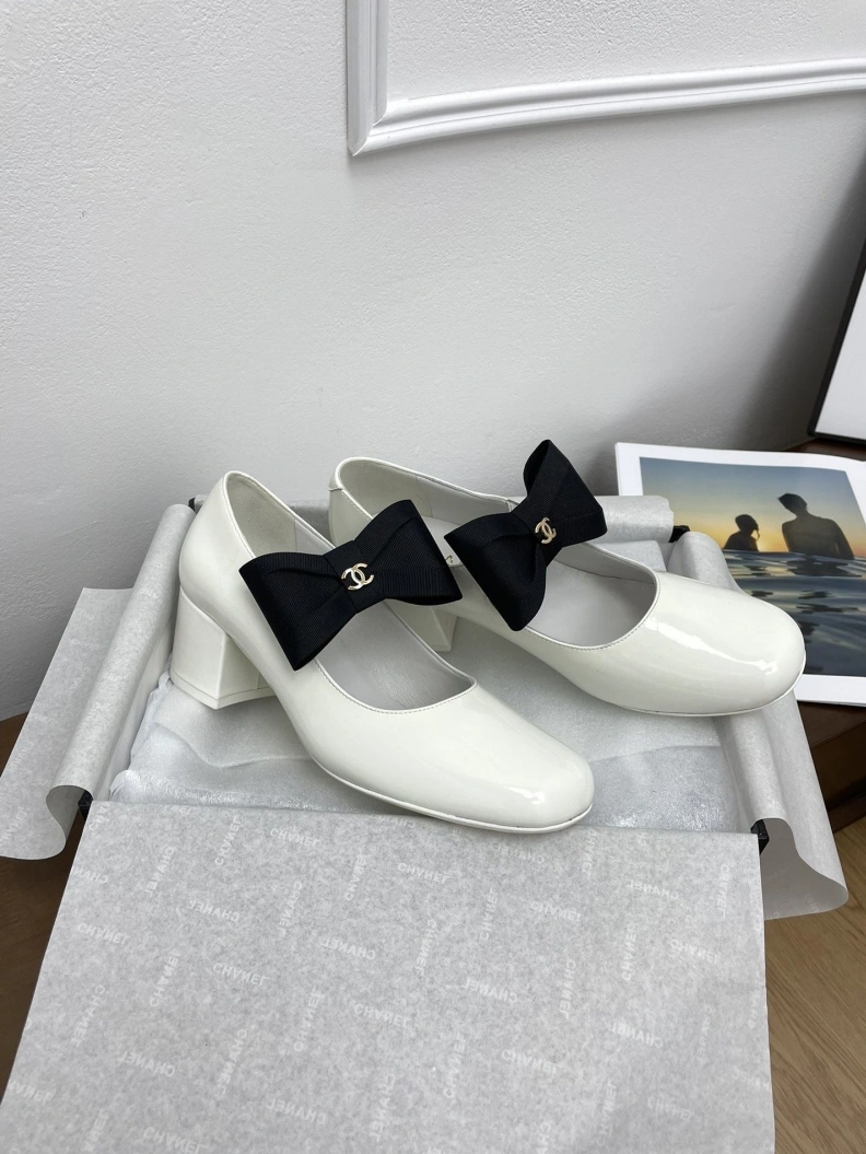 NewStyle Chxnxl Flat Shoes 121076
