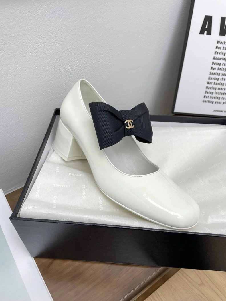 NewStyle Chxnxl Flat Shoes 121076
