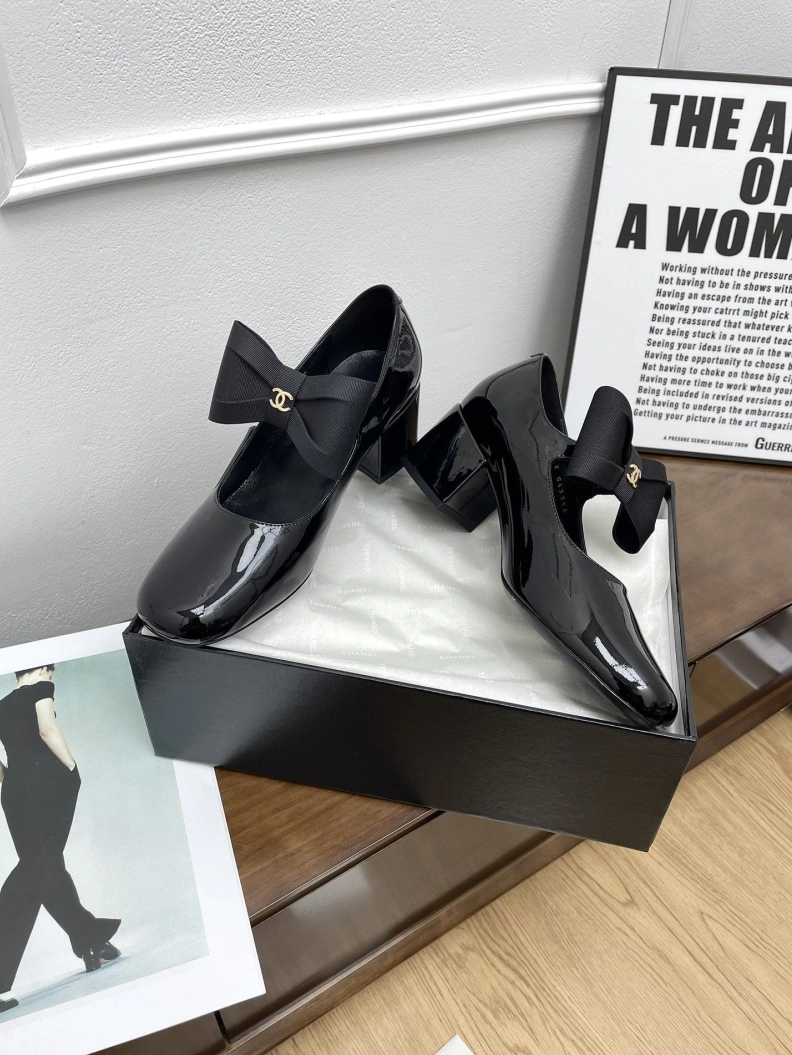 Modern Chxnxl High Heels 120815