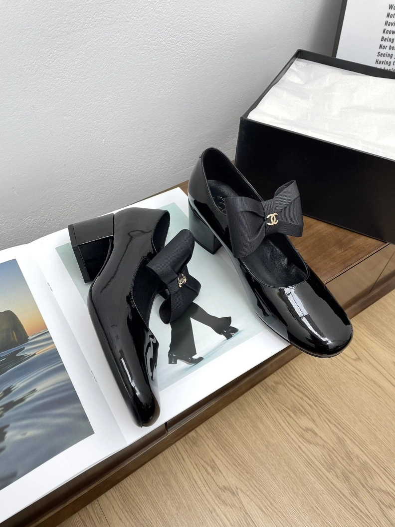 Modern Chxnxl High Heels 120815