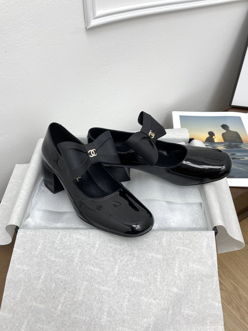 Modern Chxnxl High Heels 120815
