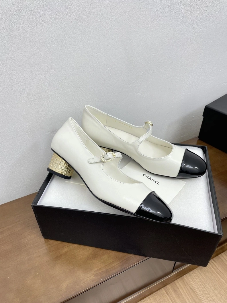 Bright Chxnxl Flat Shoes 121073