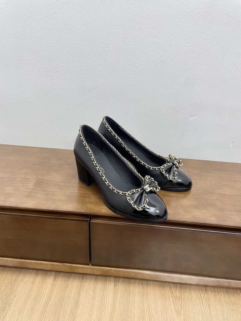 Sleek Chxnxl Flat Shoes 121071