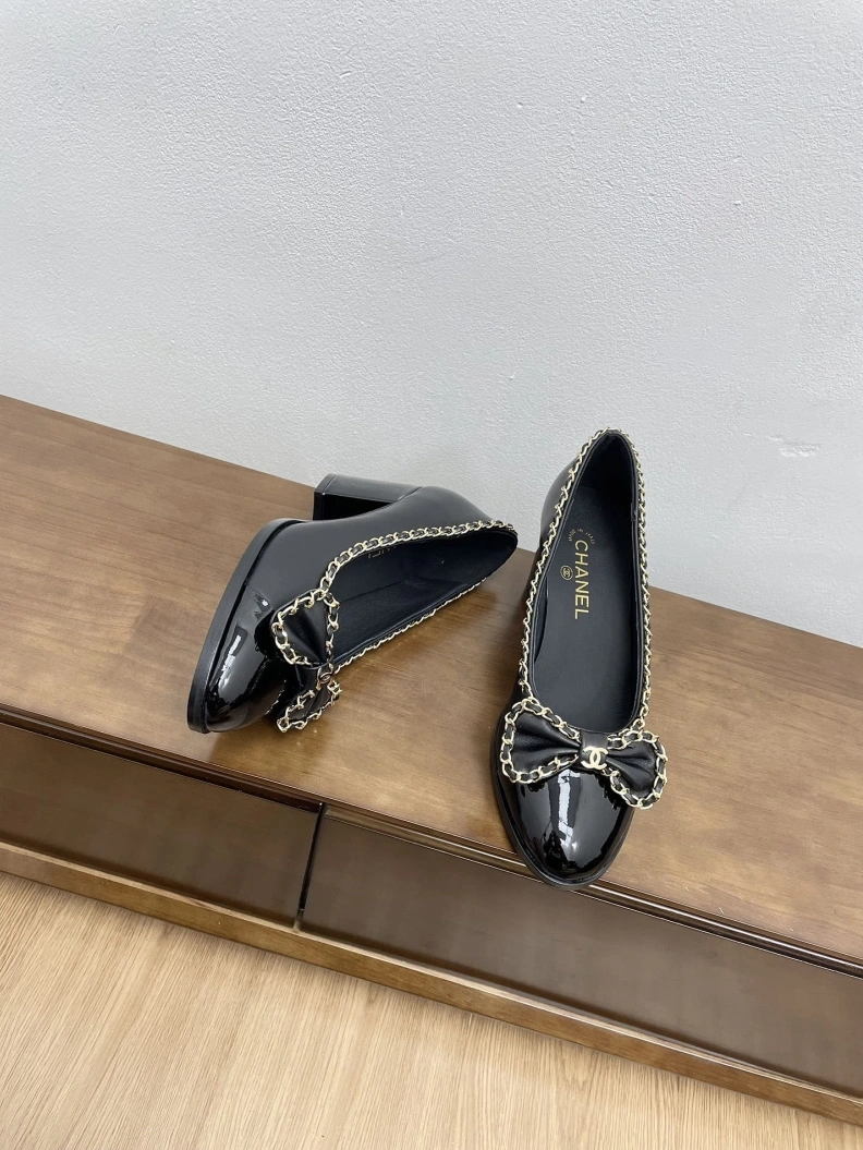 Sleek Chxnxl Flat Shoes 121071