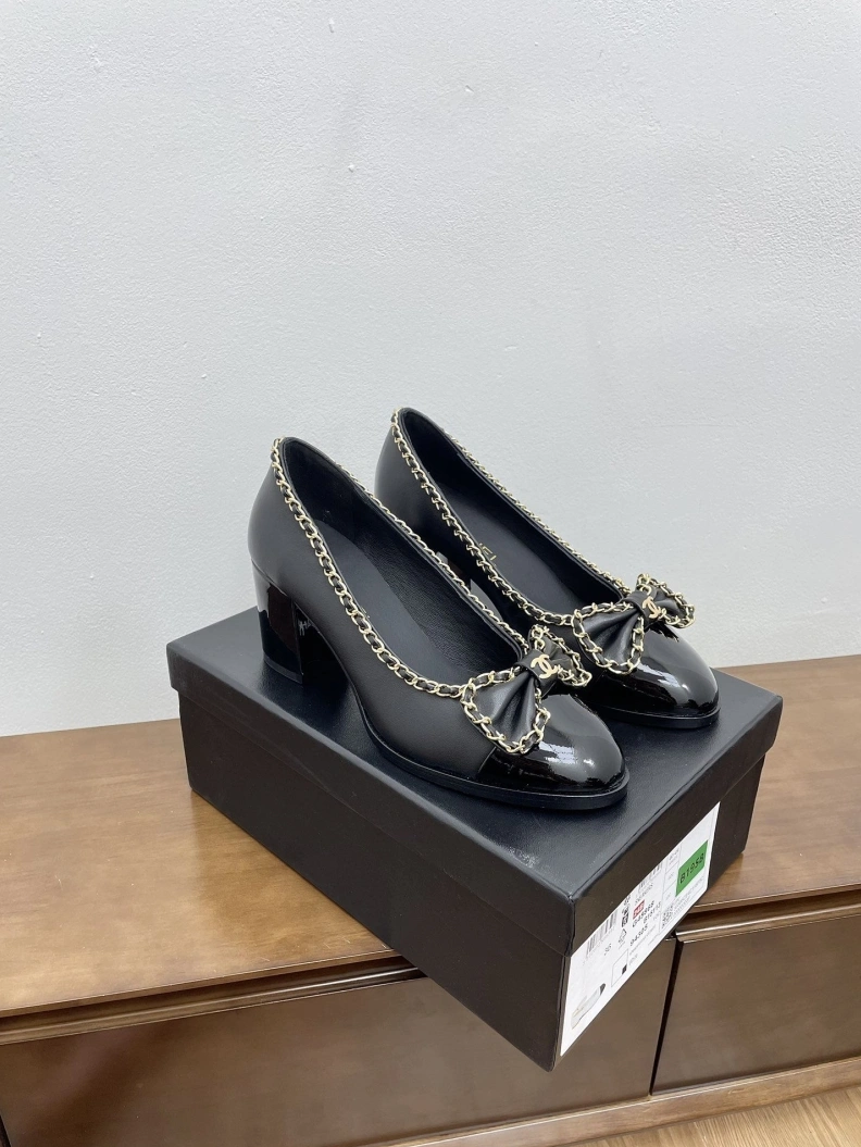 Sleek Chxnxl Flat Shoes 121071