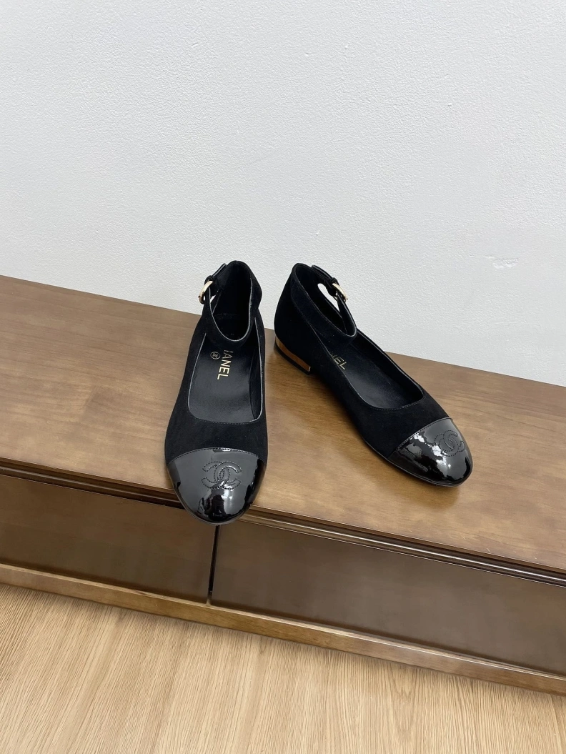Soft Chxnxl Flat Shoes 121067