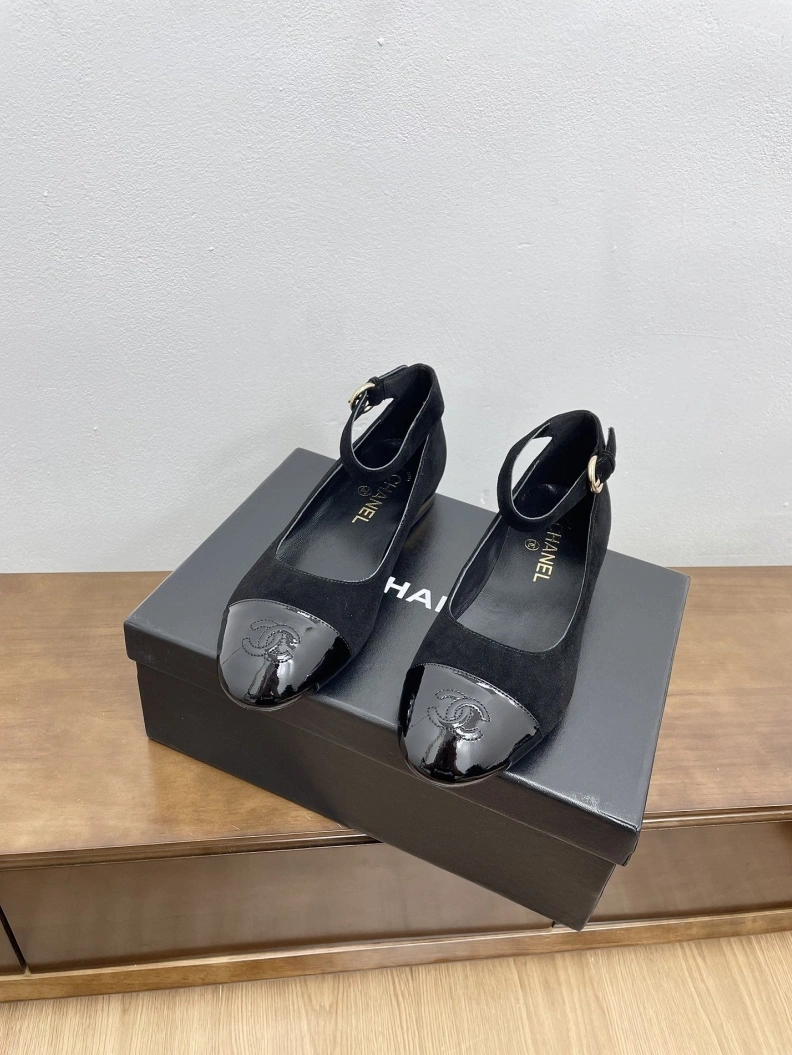 Soft Chxnxl Flat Shoes 121067