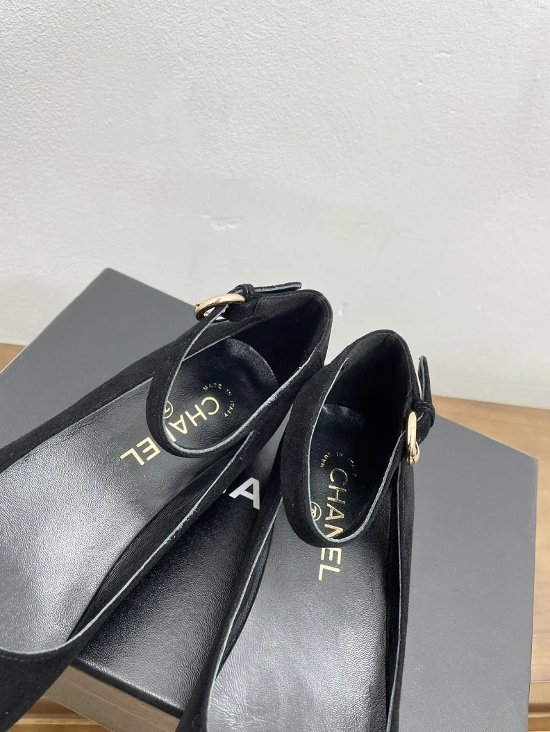 Soft Chxnxl Flat Shoes 121067
