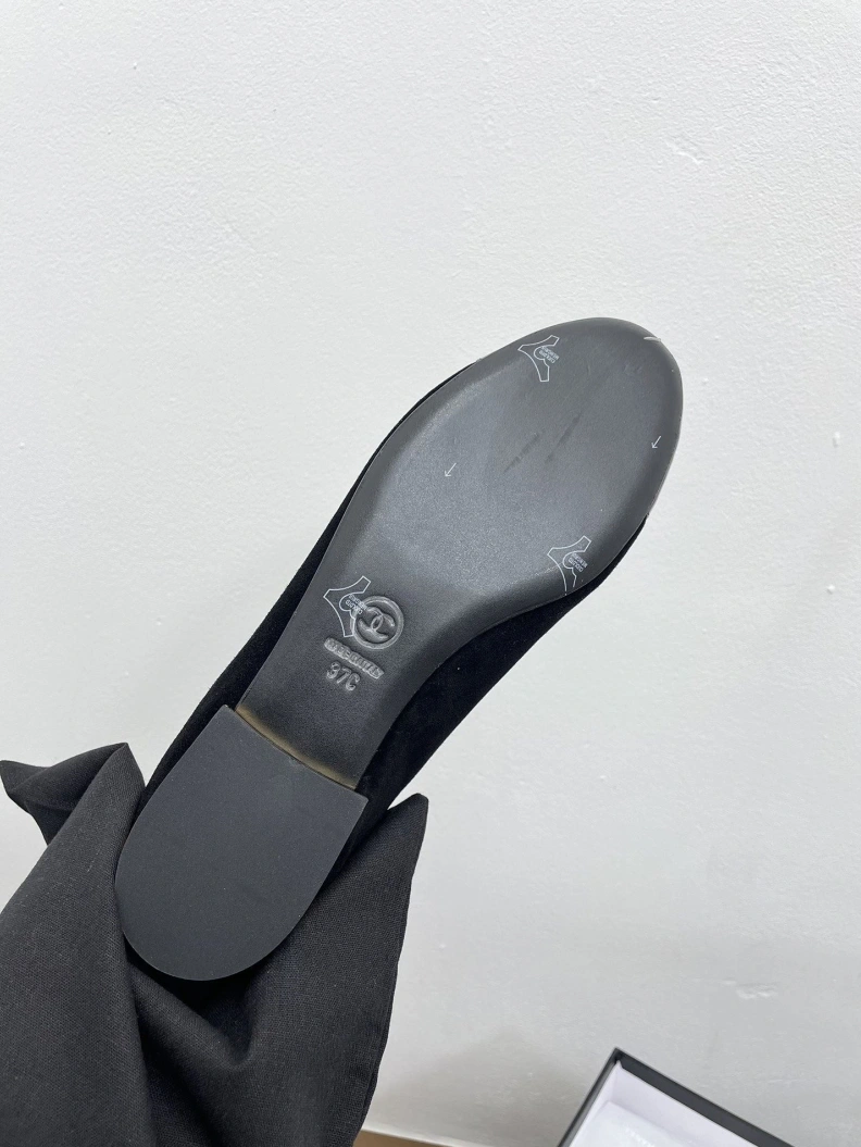 Soft Chxnxl Flat Shoes 121067