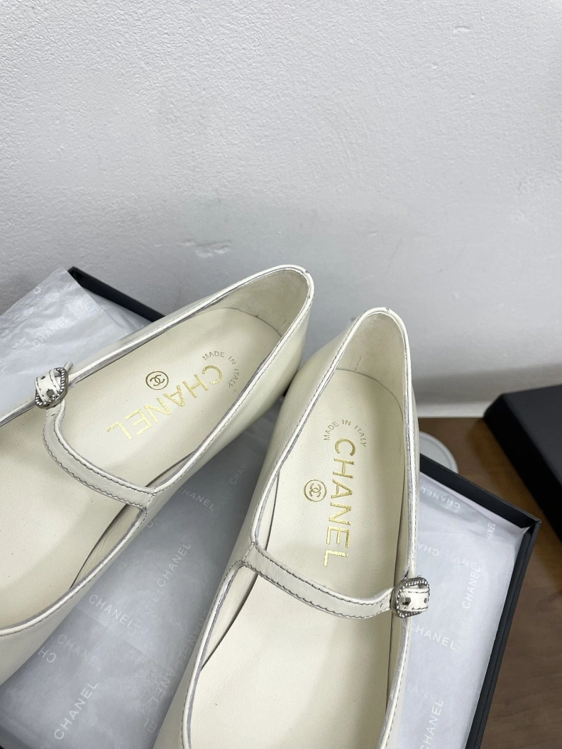 EyeCatching Chxnxl Flat Shoes 121063