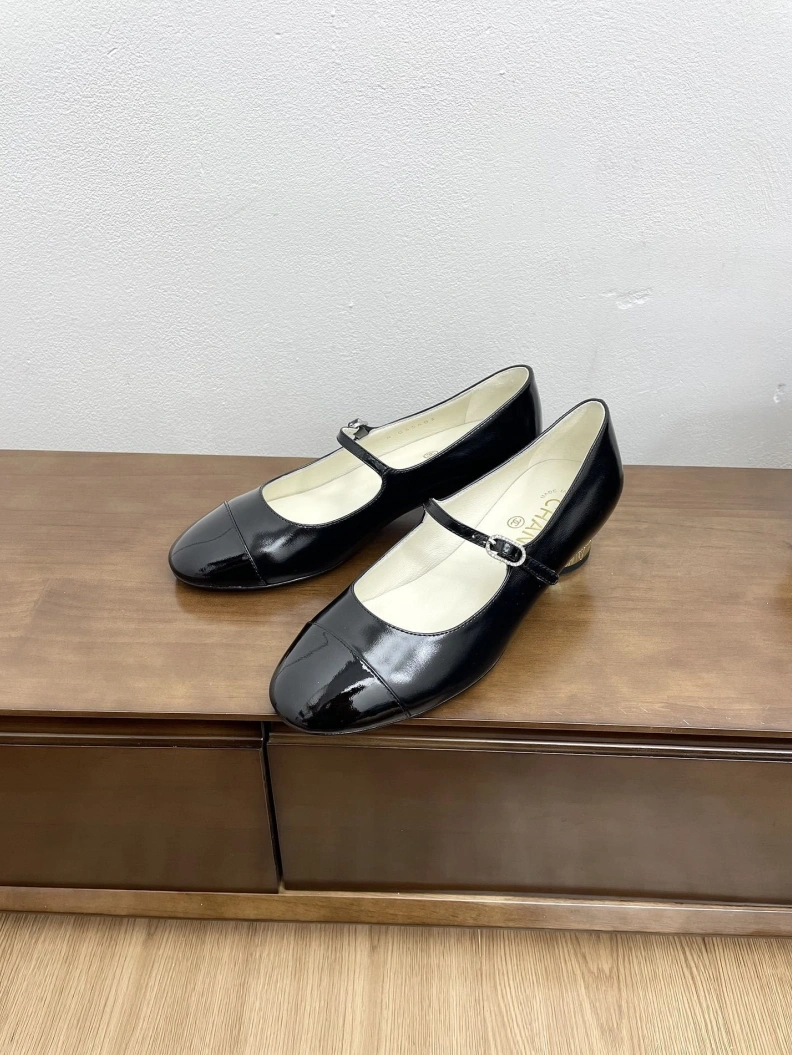 Durable Chxnxl Flat Shoes 121062