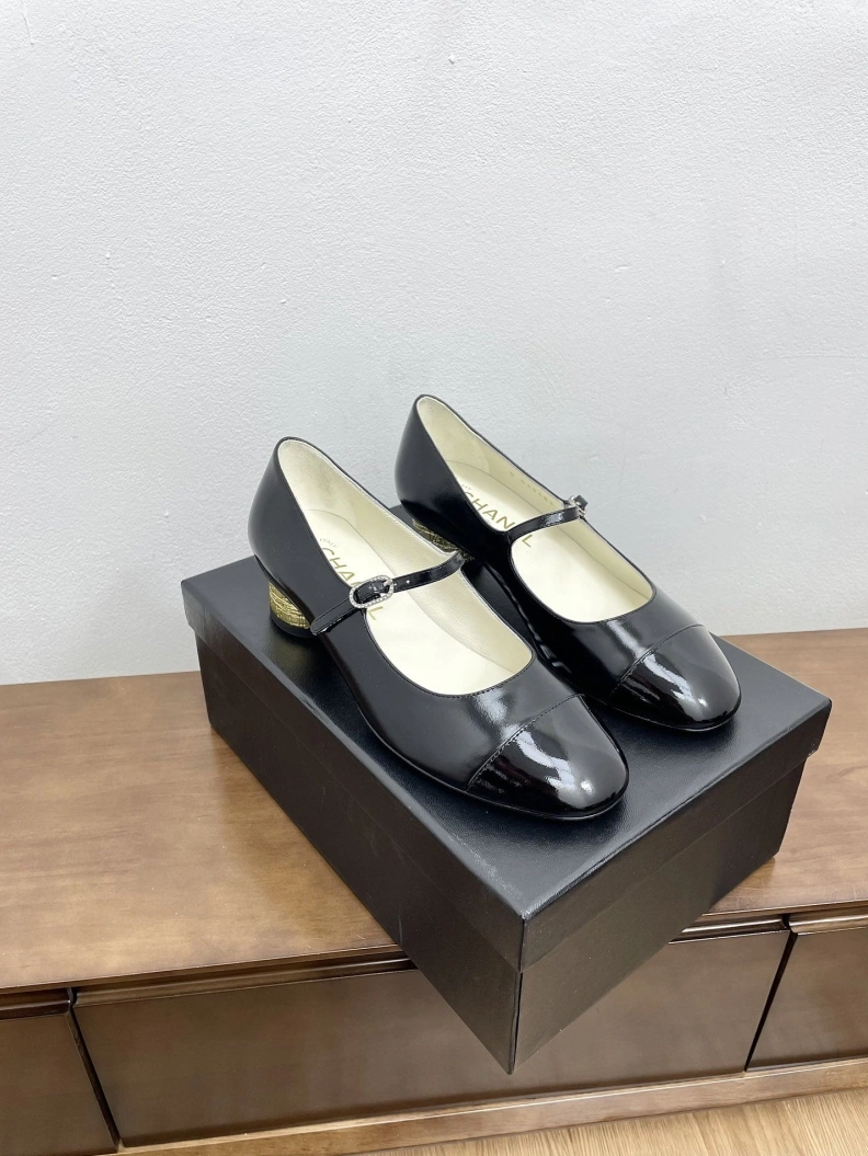Durable Chxnxl Flat Shoes 121062