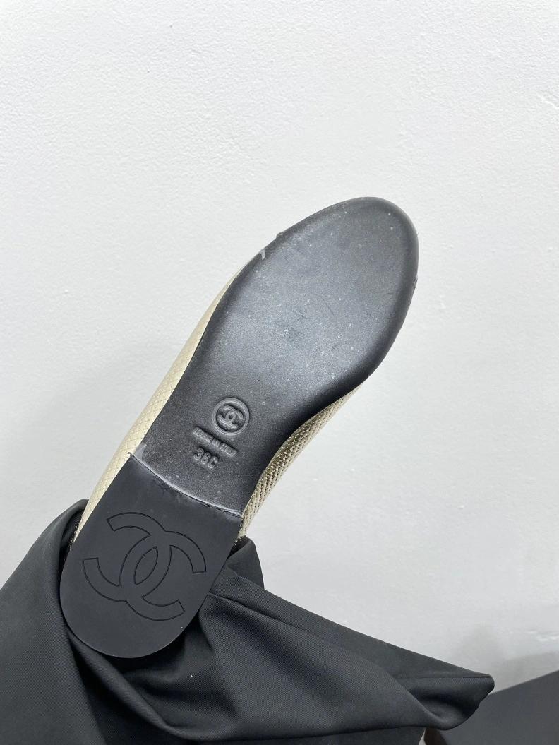 Refined Chxnxl Flat Shoes 121056