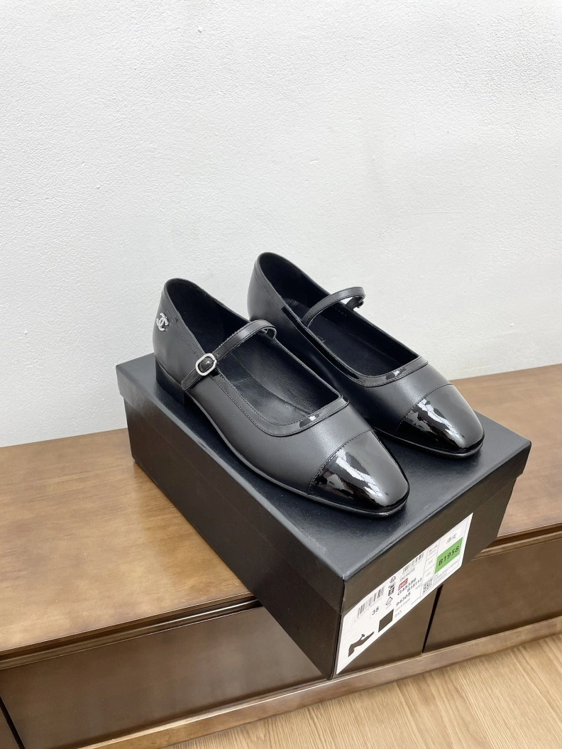Efficient Chxnxl Flat Shoes 121057