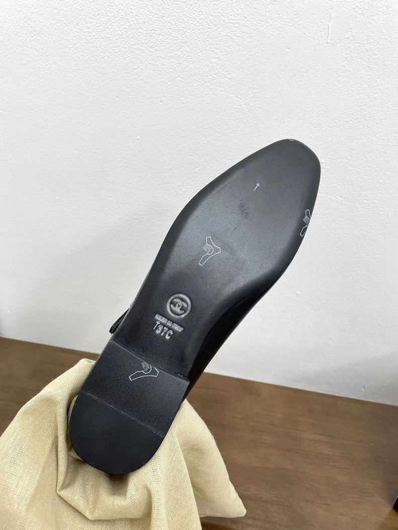 Efficient Chxnxl Flat Shoes 121057