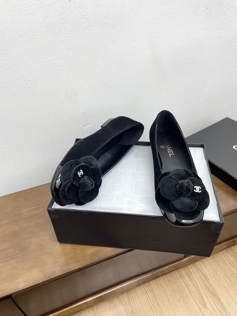 WellDesigned Chxnxl Flat Shoes 121055