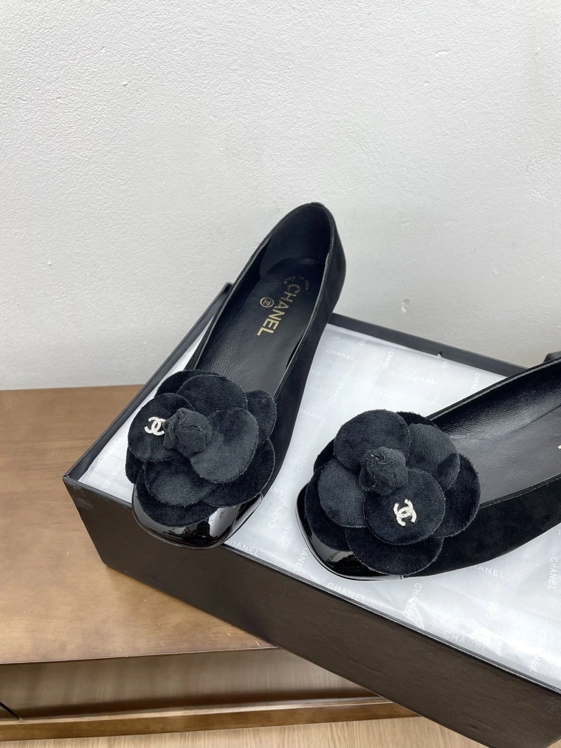 WellDesigned Chxnxl Flat Shoes 121055