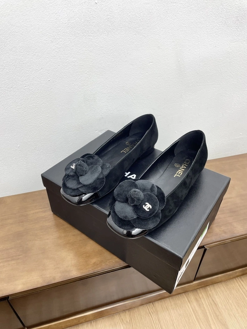 WellDesigned Chxnxl Flat Shoes 121055