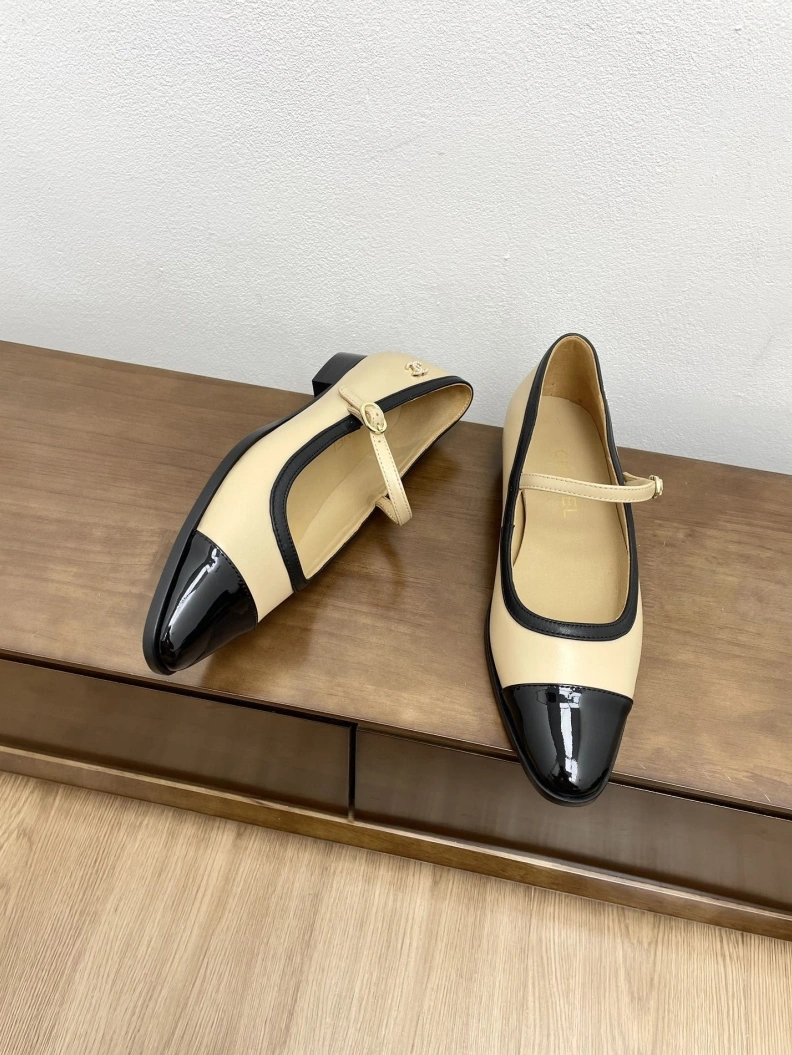 Versatile Chxnxl Flat Shoes 121054