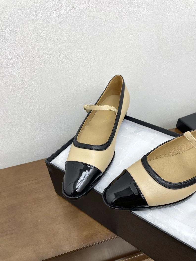 Versatile Chxnxl Flat Shoes 121054