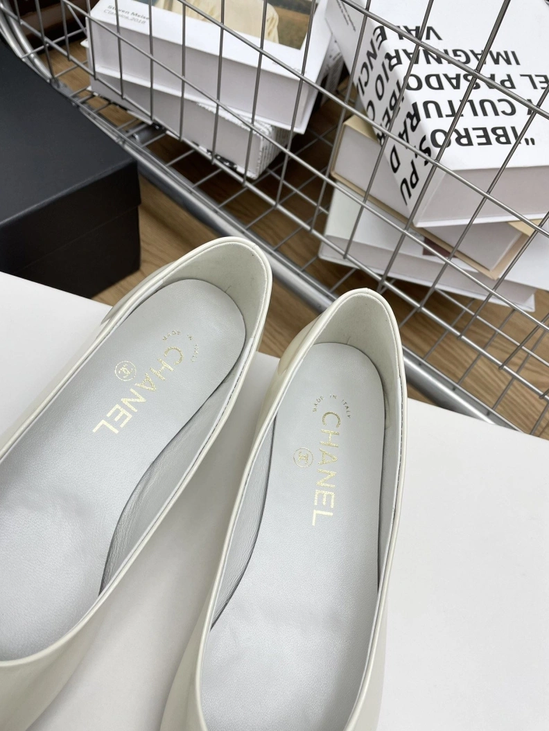 GoAnywhere Chxnxl Flat Shoes 121051