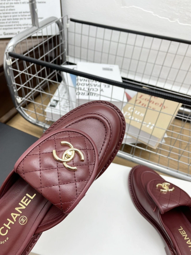 Chxnxl Slippers Bold 120201