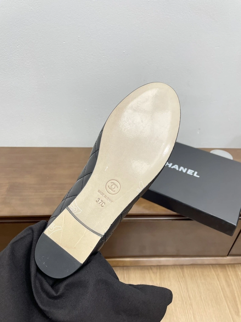 Versatile Chxnxl Flat Shoes 121040