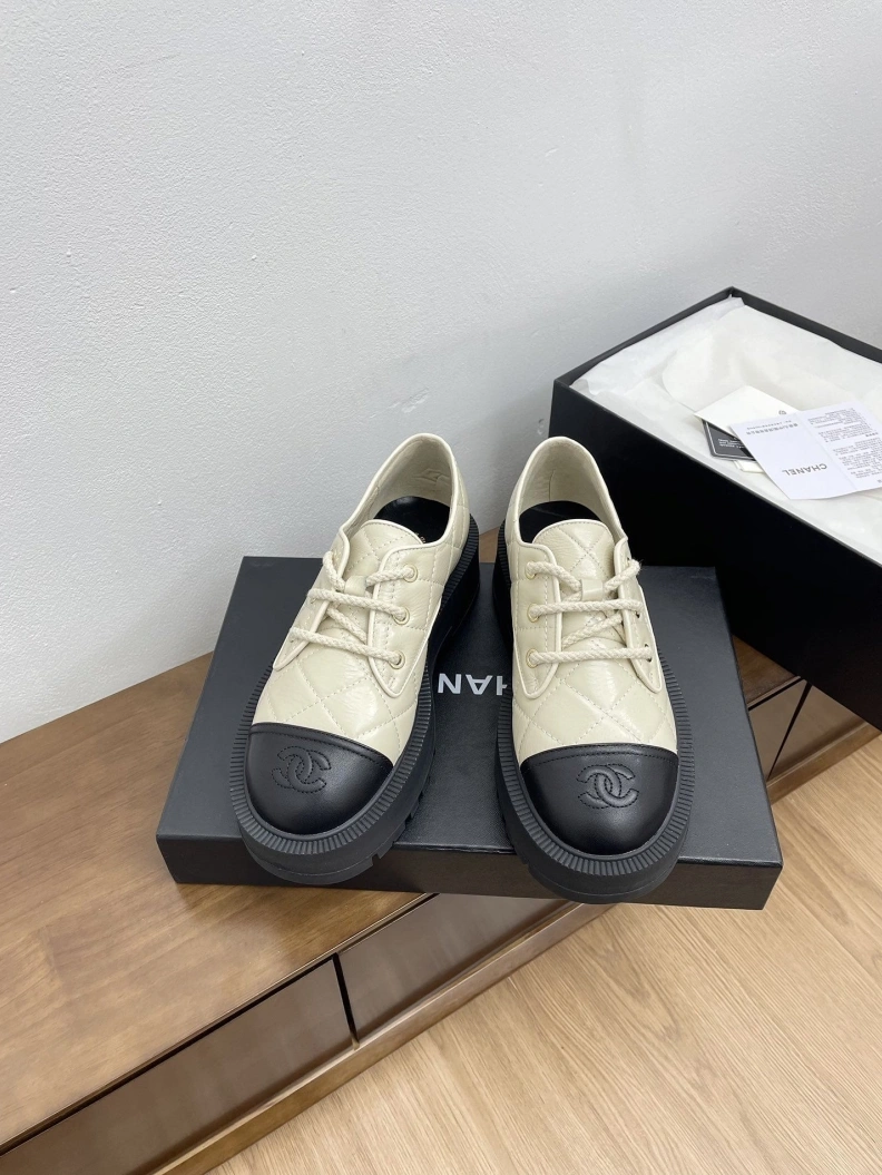 WellDesigned Chxnxl Casual Shoes 121623