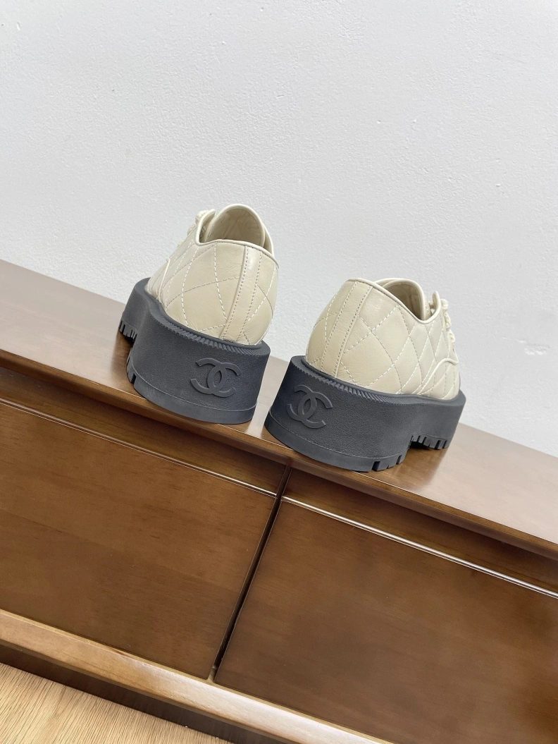WellDesigned Chxnxl Casual Shoes 121623