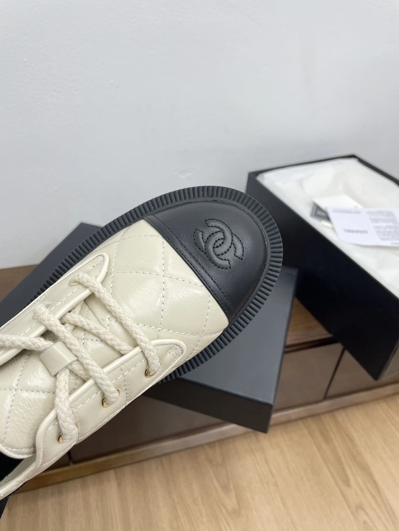 WellDesigned Chxnxl Casual Shoes 121623