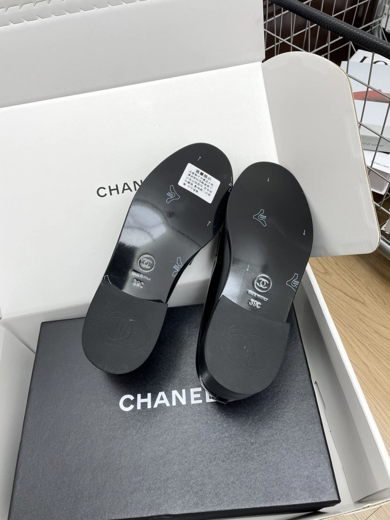 Minimalist Chxnxl Flat Shoes 121036