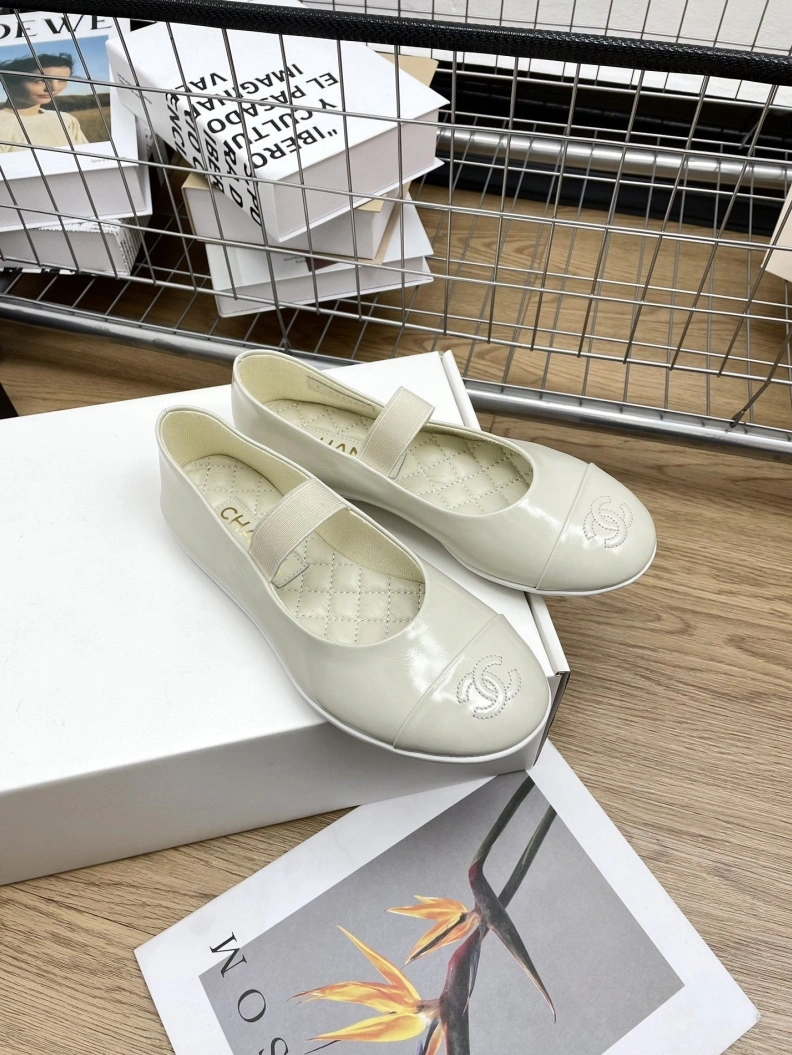 NewStyle Chxnxl Flat Shoes 121035