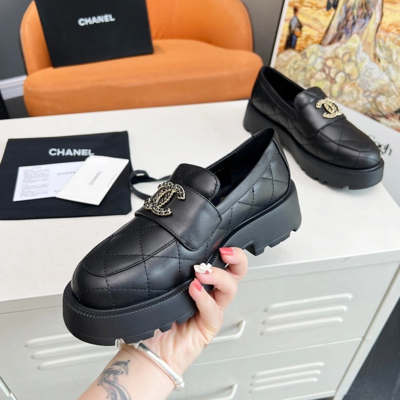Elegant Chxnxl Leather Shoes 120741