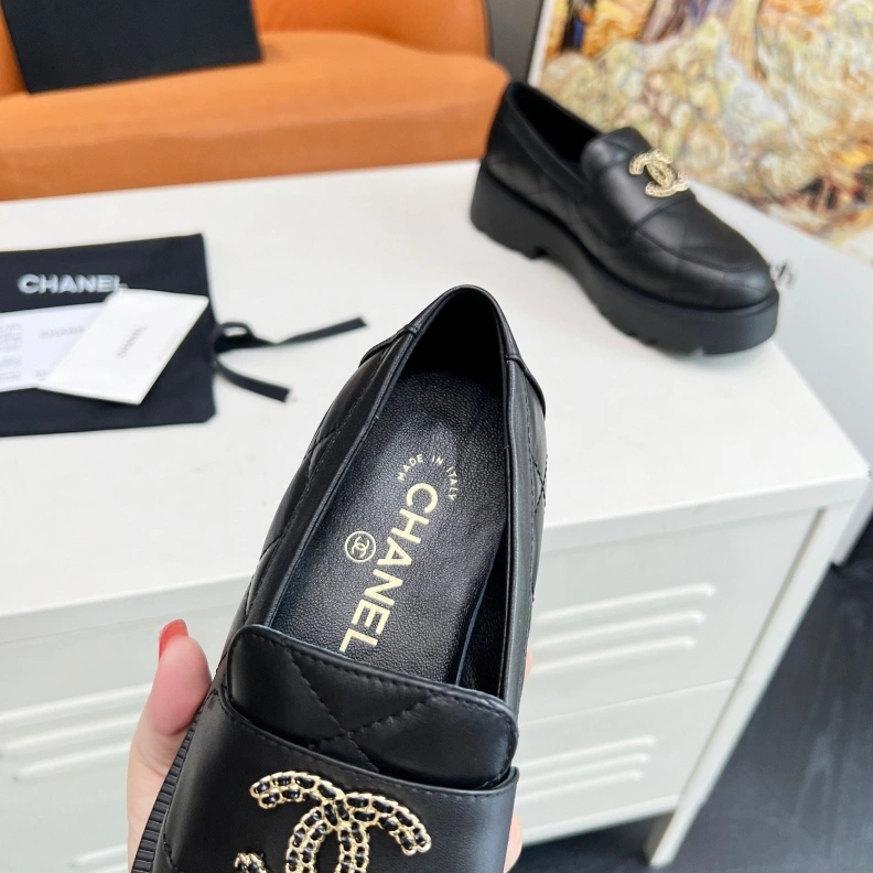 Elegant Chxnxl Leather Shoes 120741