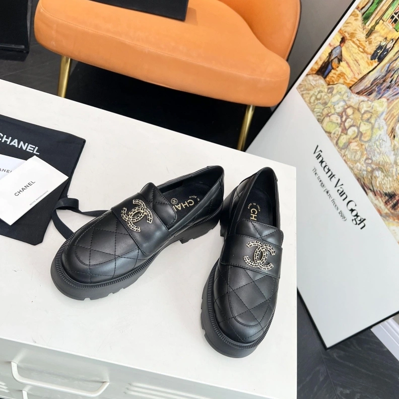 Elegant Chxnxl Leather Shoes 120741