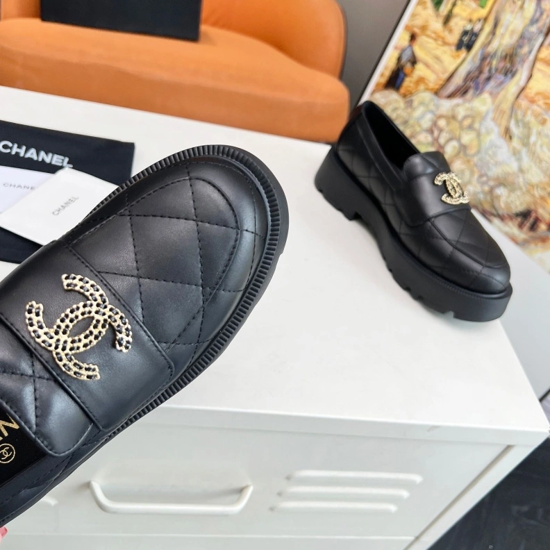 Elegant Chxnxl Leather Shoes 120741