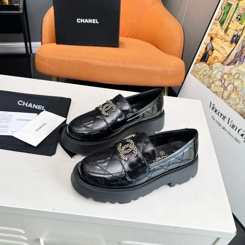NewStyle Chxnxl Leather Shoes 120739