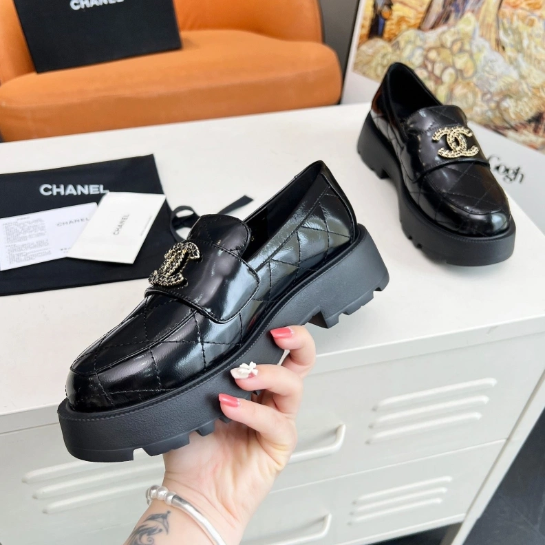 NewStyle Chxnxl Leather Shoes 120739