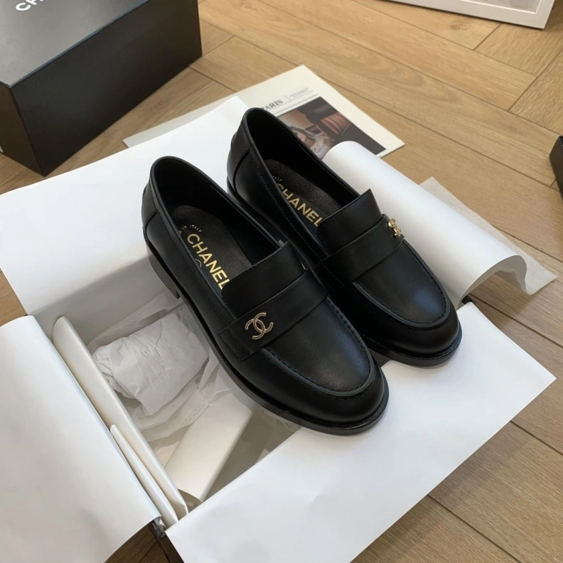 Sleek Chxnxl Leather Shoes 120734