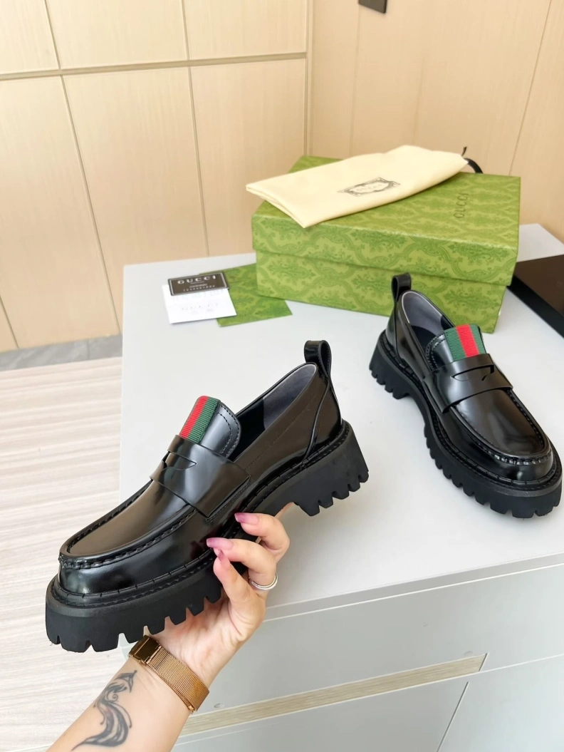 Sophisticated Gxccx Leather Shoes 157603