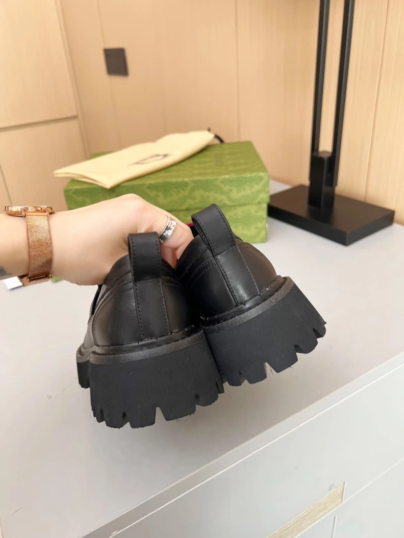 Gxccx Leather Shoes Elegant 157602