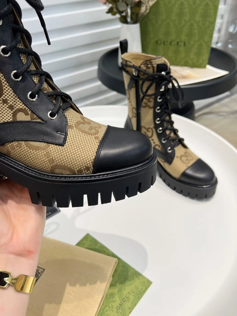 Fashionable Gxccx Boots 157807