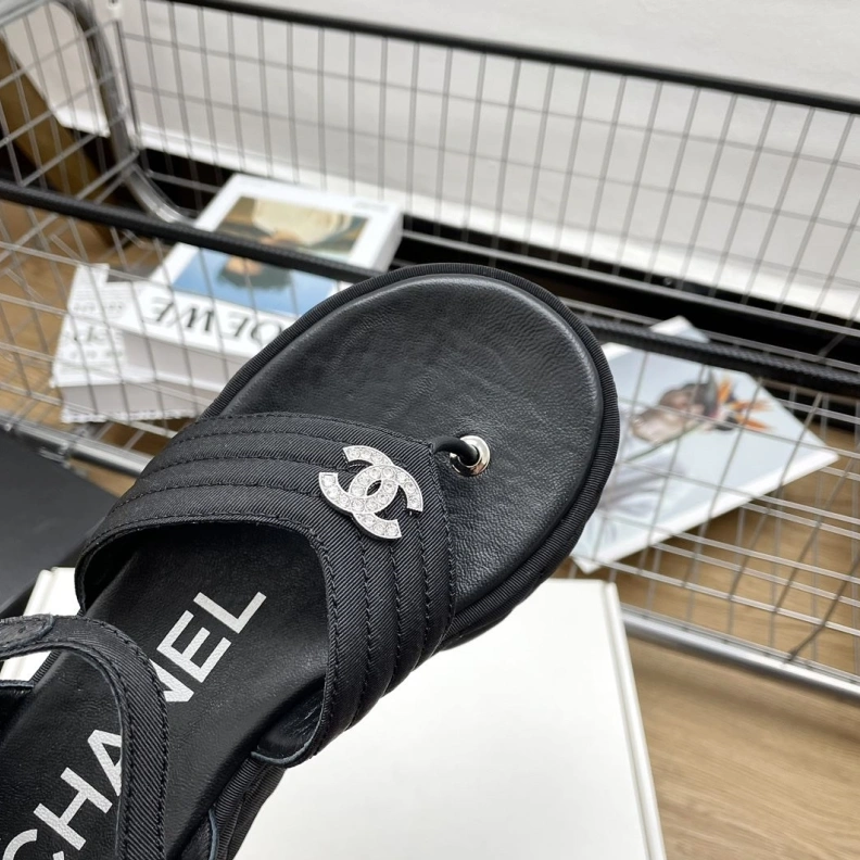 Fashionable Chxnxl Sandals 120643