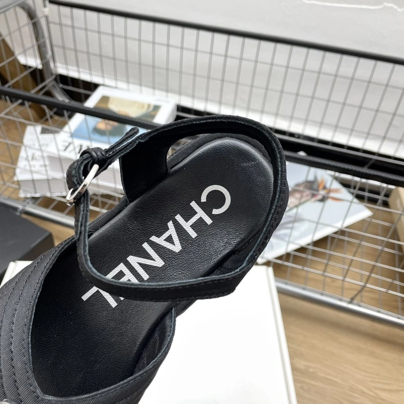 Fashionable Chxnxl Sandals 120643